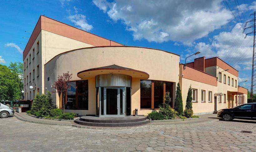 Pod Grotem Hotel Warsaw