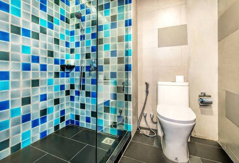 Ratana Patong Beach Hotel By Shanaya