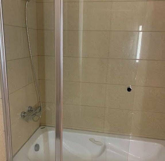 Tehran Grand Hotel 2