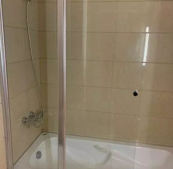 Tehran Grand Hotel 2