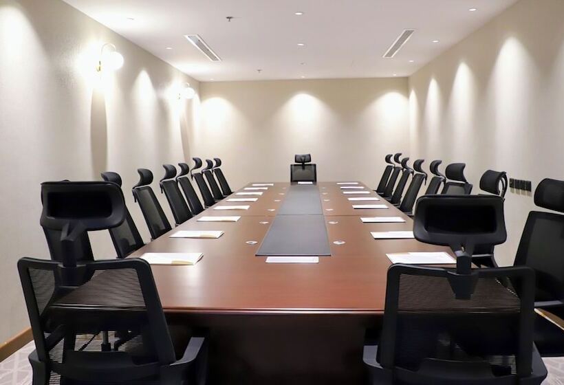 Five Seasons Hotel & Spa