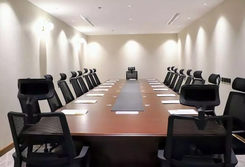 Five Seasons Hotel & Spa