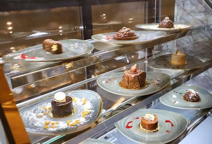 Five Seasons Hotel & Spa