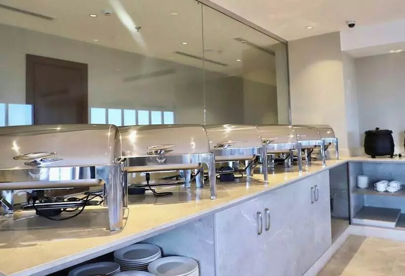 Five Seasons Hotel & Spa