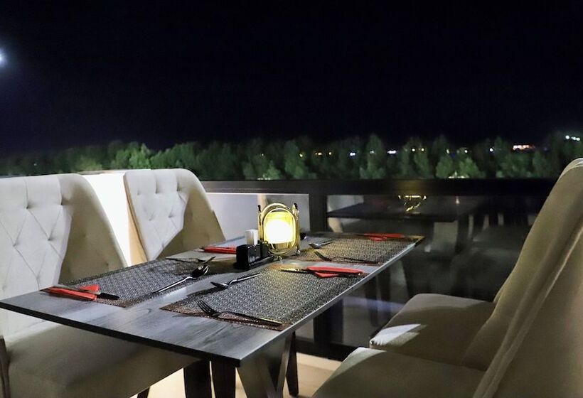 Five Seasons Hotel & Spa