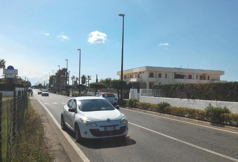 Bed and Breakfast Casa Vacanze Dei Navigatori On The Sea