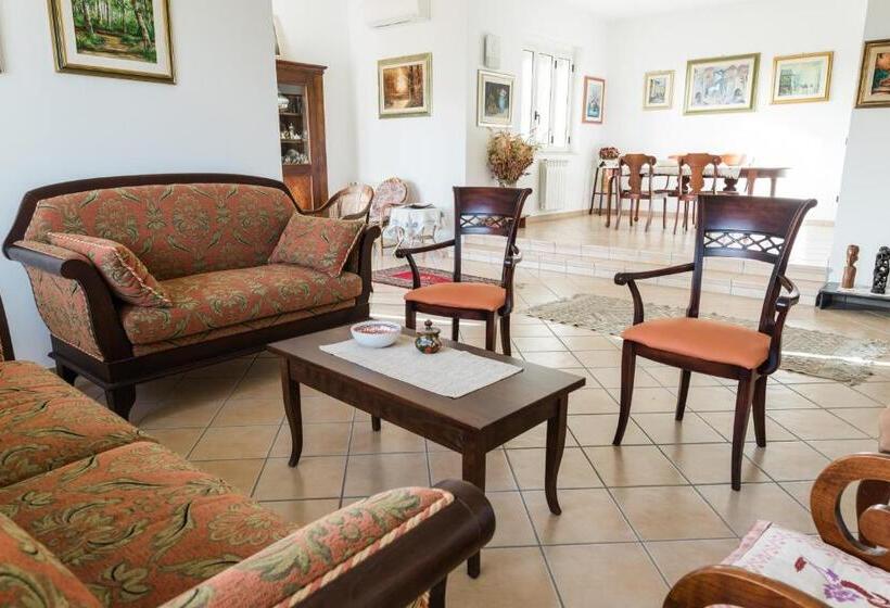 ベッドアンドブレックファースト Torre Ancinale