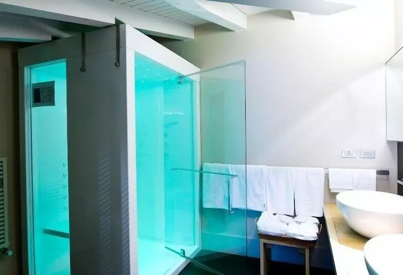 Hotelli Active