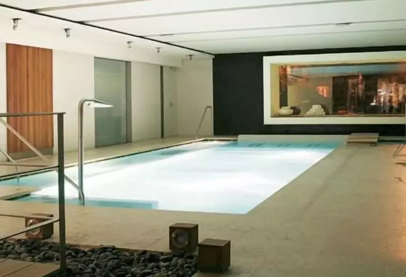 Hotelli Active