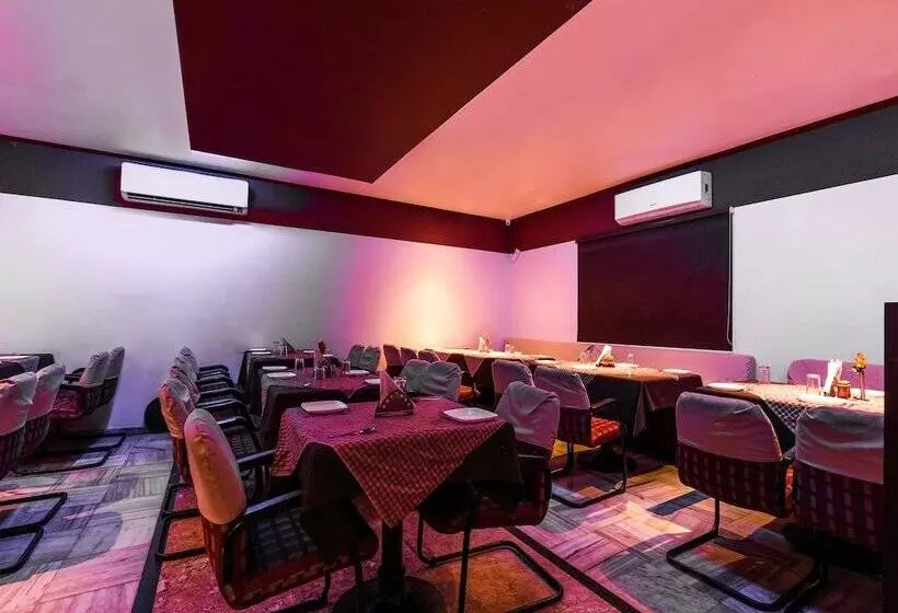 هتل Capital O 12906 Amrutha Grand
