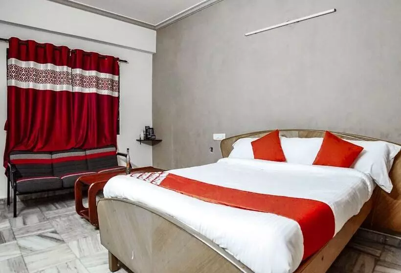 هتل Capital O 12906 Amrutha Grand