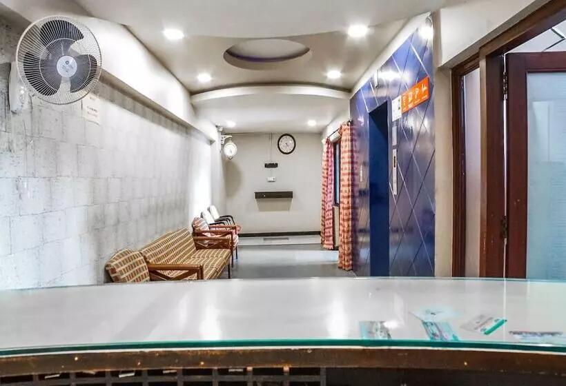 هتل Capital O 12906 Amrutha Grand