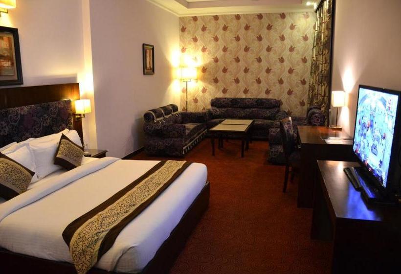 Deventure Hotel, Karnal