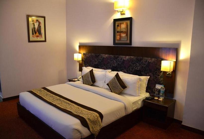 Deventure Hotel, Karnal