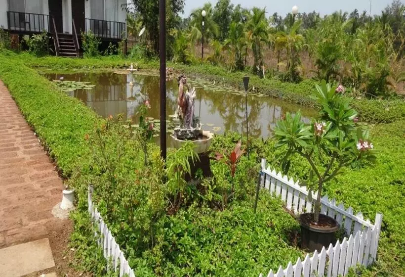 Hotelli Exotica Beach Retreats Diveagar