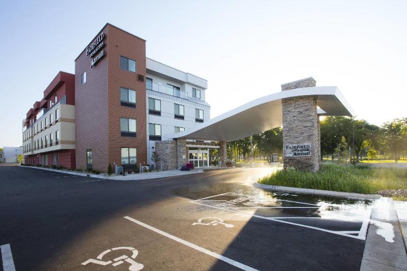 酒店 Fairfield Inn & Suites By Marriott Detroit Lakes