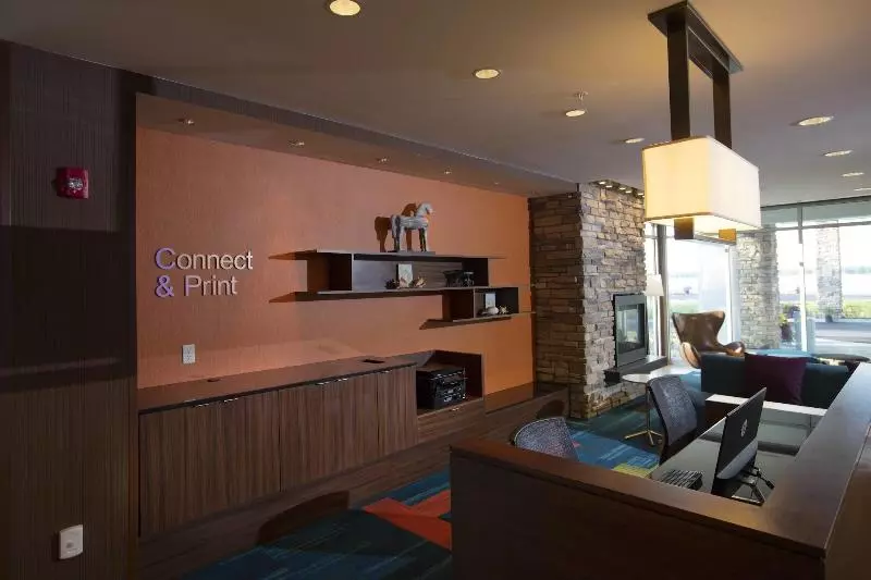 ホテル Fairfield Inn & Suites By Marriott Detroit Lakes