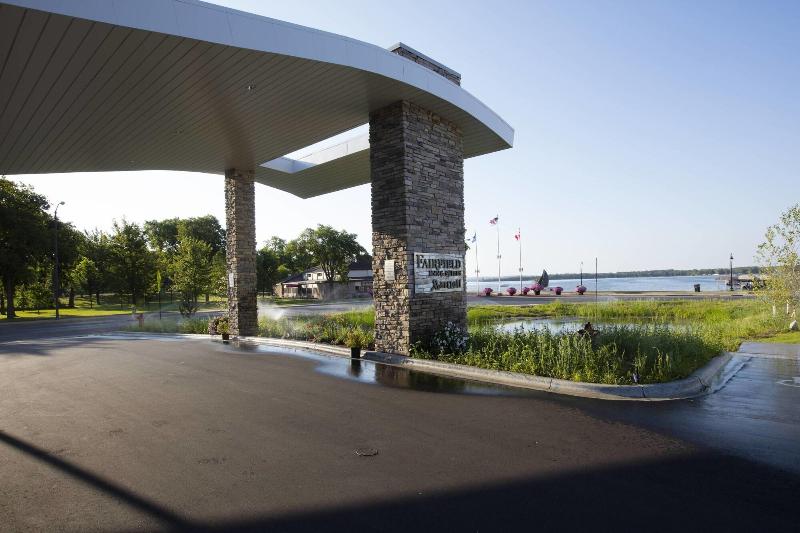 酒店 Fairfield Inn & Suites By Marriott Detroit Lakes