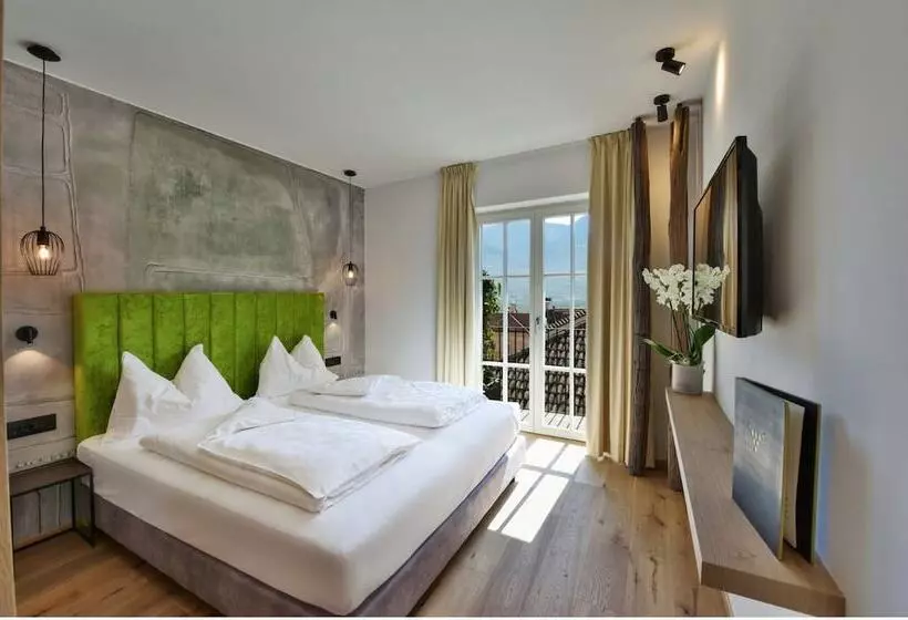 Hotelli Goldene Traube