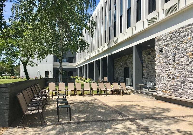 فندق Holiday Inn Express Grand Island, An Ihg