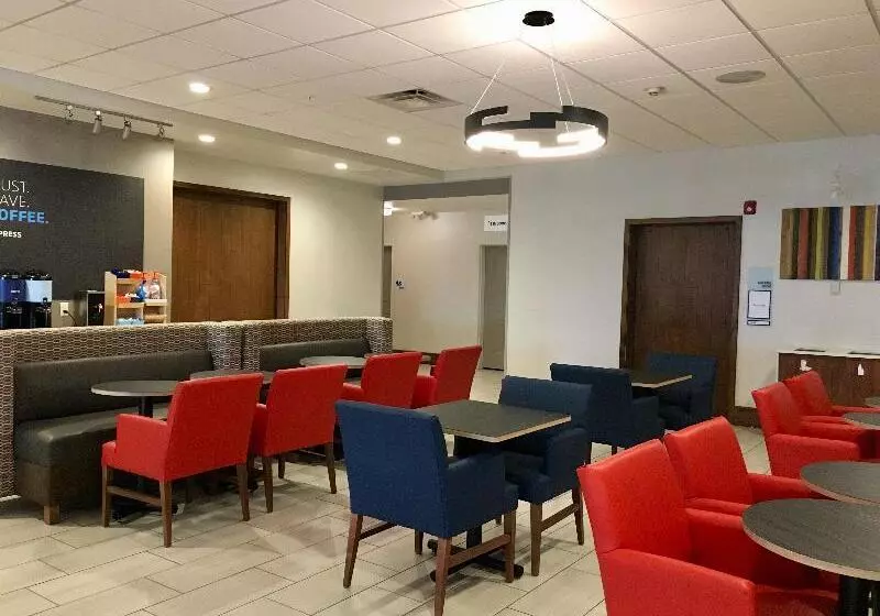 ホテル Holiday Inn Express   Grand Island, An Ihg