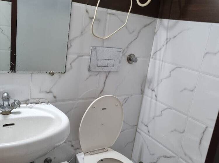 Hotel Shagun Residency