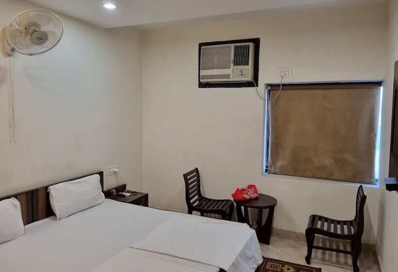 Hotel Shagun Residency