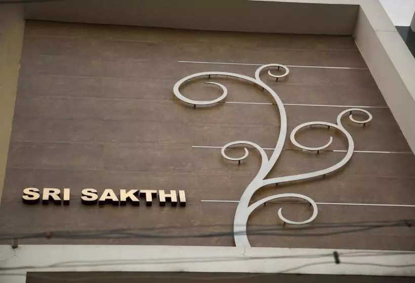 ホテル Sri Sakthi