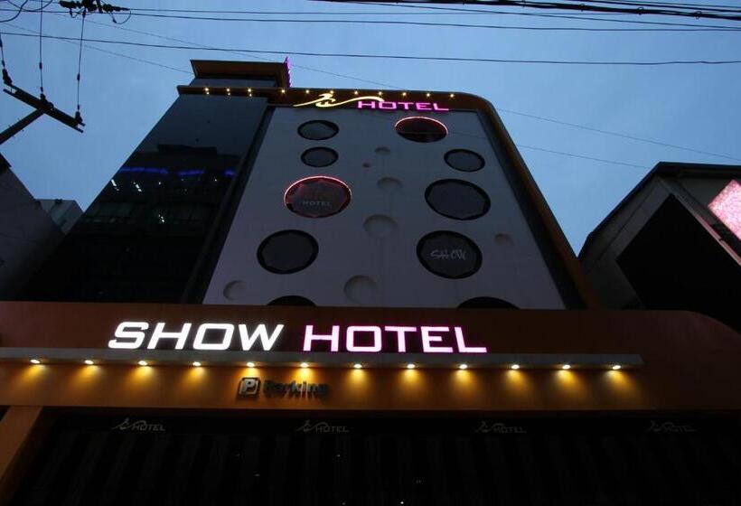 Hotell Show