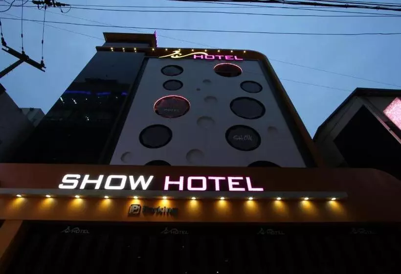 ホテル Show