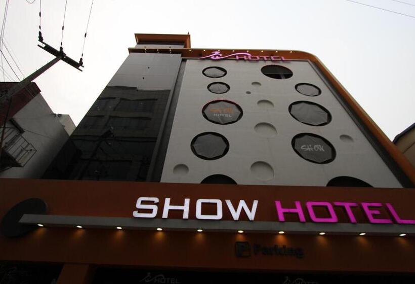 Hotell Show