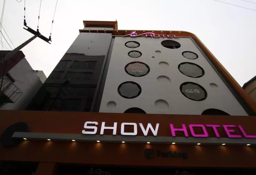 ホテル Show