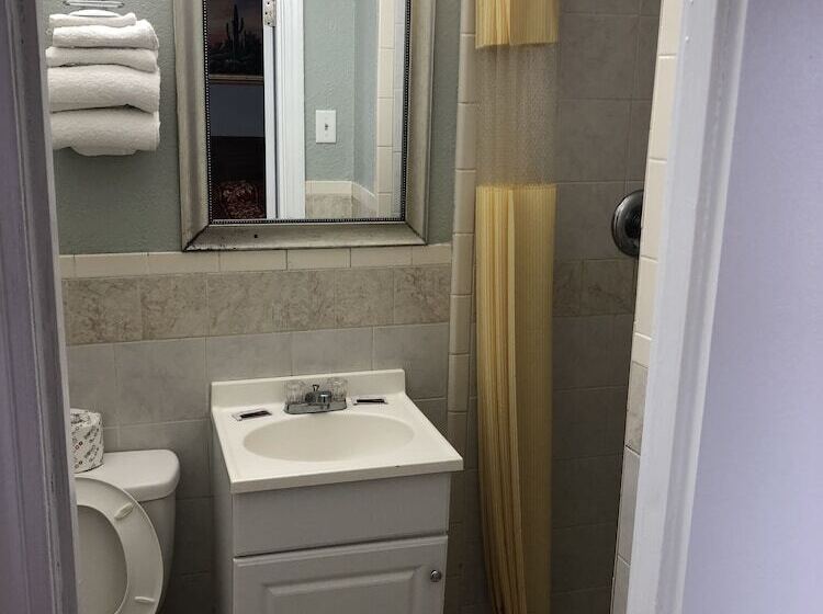 Мотель Budget Inn