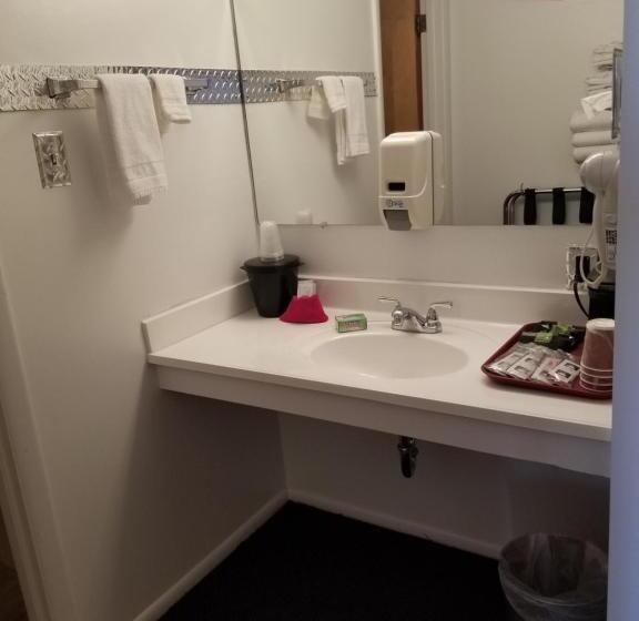 מוטל Galaxy Of Harley Bikers Between Bryce And Zion