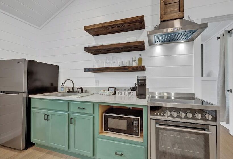 Cates Cottage In The Hill Country 8 Mins To Fred!