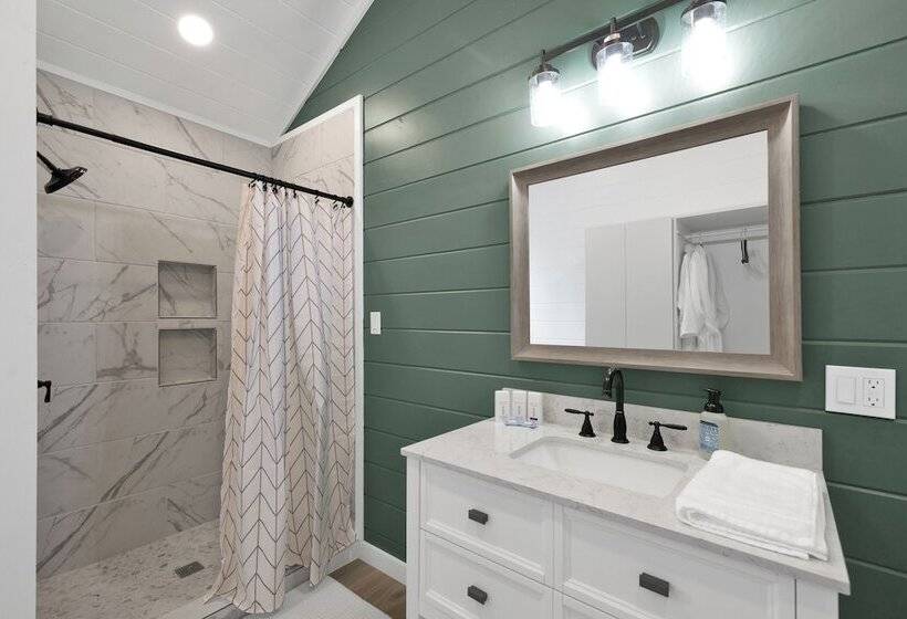 Cates Cottage In The Hill Country 8 Mins To Fred!