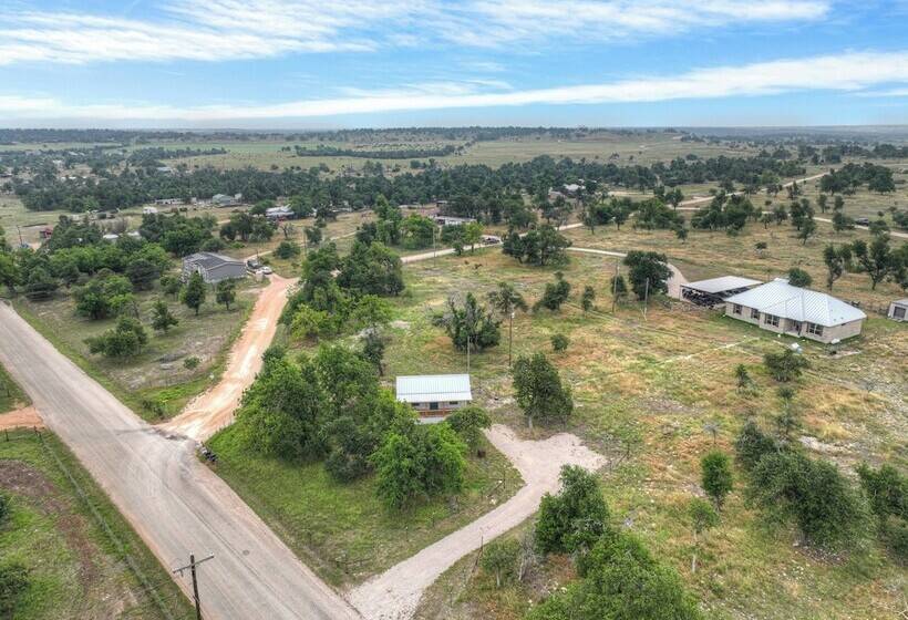 Cates Cottage In The Hill Country 8 Mins To Fred!