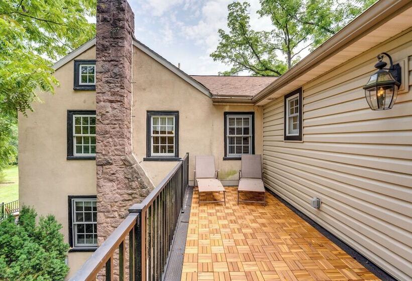 Family Friendly Pottstown Home W/ On Site Pond!