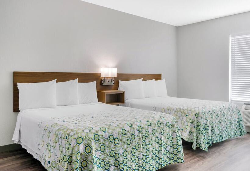 Hôtel Hometowne Studios By Red Roof Tampa   Airport