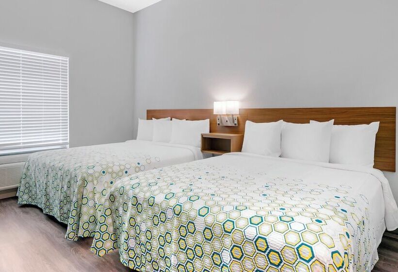 Hôtel Hometowne Studios By Red Roof Tampa   Airport