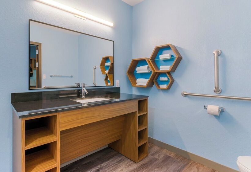 Hôtel Hometowne Studios By Red Roof Tampa   Airport