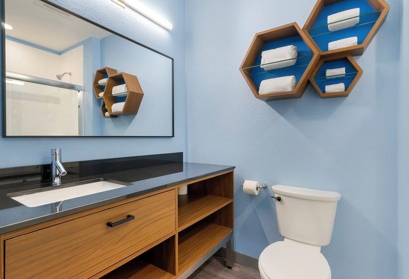Hôtel Hometowne Studios By Red Roof Tampa   Airport