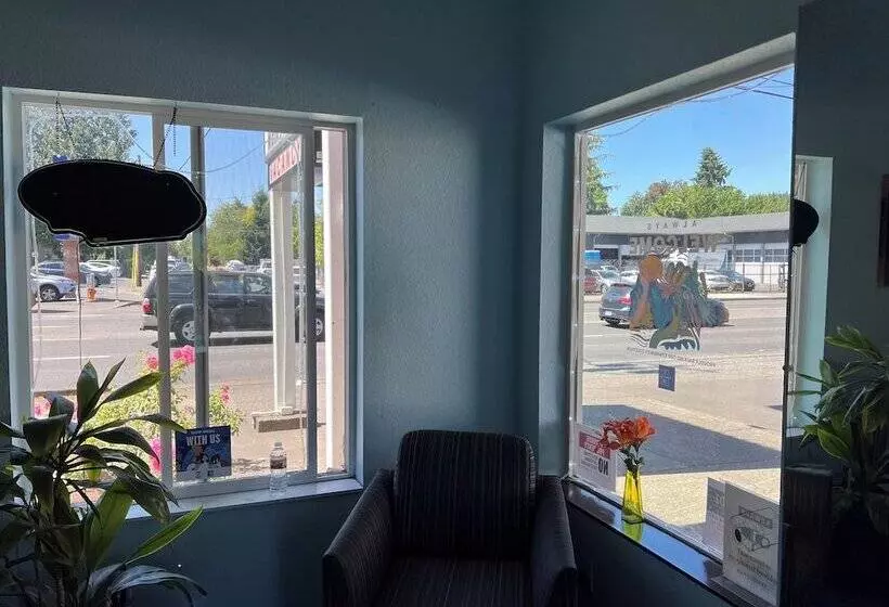 هتل Unicorn Inn By Oyo Portland