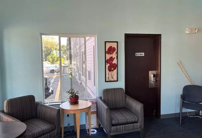 هتل Unicorn Inn By Oyo Portland