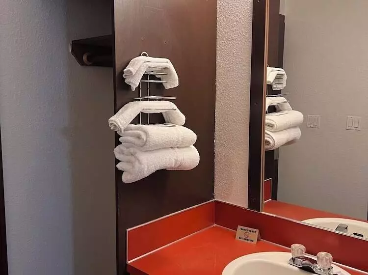 هتل Unicorn Inn By Oyo Portland