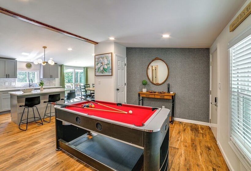 Modern Unadilla Retreat W/ Decks & Gas Grill!