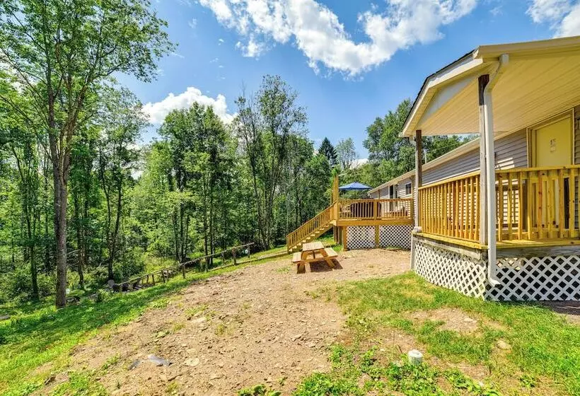 Modern Unadilla Retreat W/ Decks & Gas Grill!