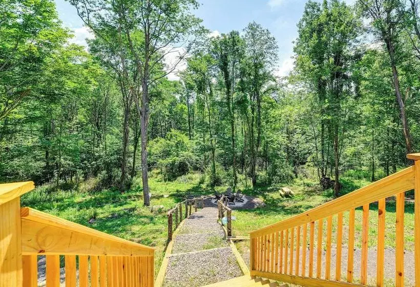 Modern Unadilla Retreat W/ Decks & Gas Grill!