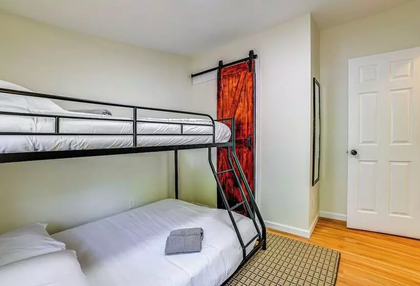 Modern Unadilla Retreat W/ Decks & Gas Grill!