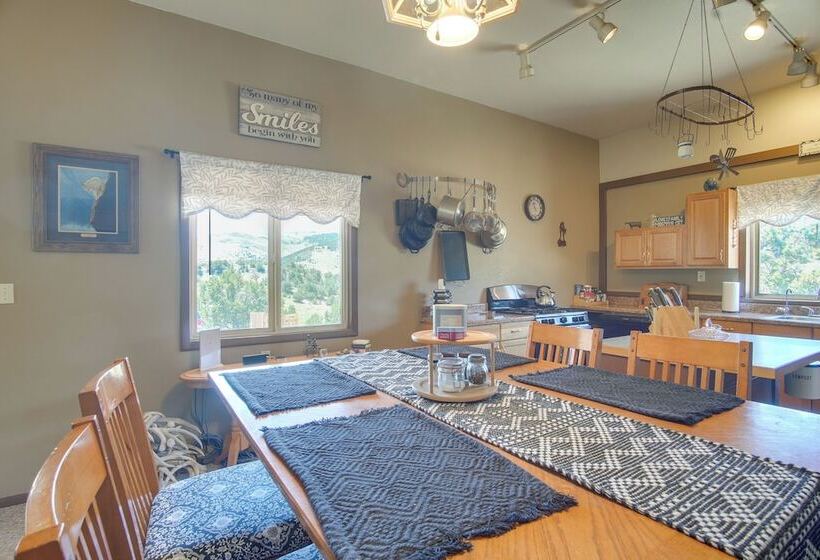 Serene Saguache Haven On 40 Acres: Mountain Views!